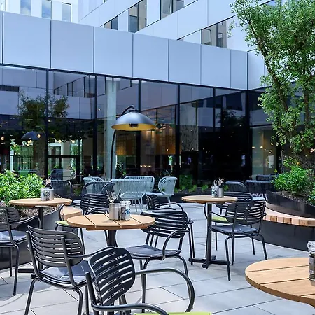 Radisson Berchem מלון
